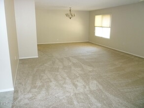 12618 W Parkwood Dr in Sun City West, AZ - Building Photo - Building Photo