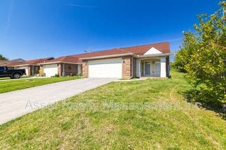7037 Wakan Ln in Knoxville, TN - Building Photo - Building Photo