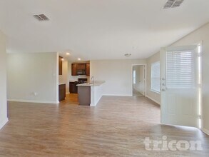 4215 Calla Dr in Heath, TX - Foto de edificio - Building Photo