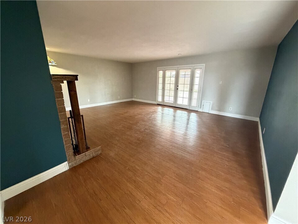 1516 Houssels Ave in Las Vegas, NV - Building Photo