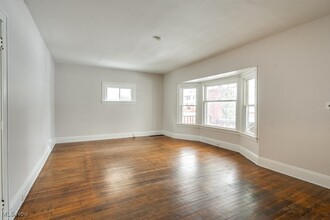 10806 Almira Ave in Cleveland, OH - Building Photo - Building Photo