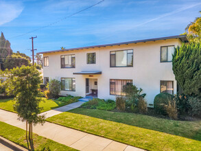 2866 Exposition Blvd in Santa Monica, CA - Building Photo - Building Photo