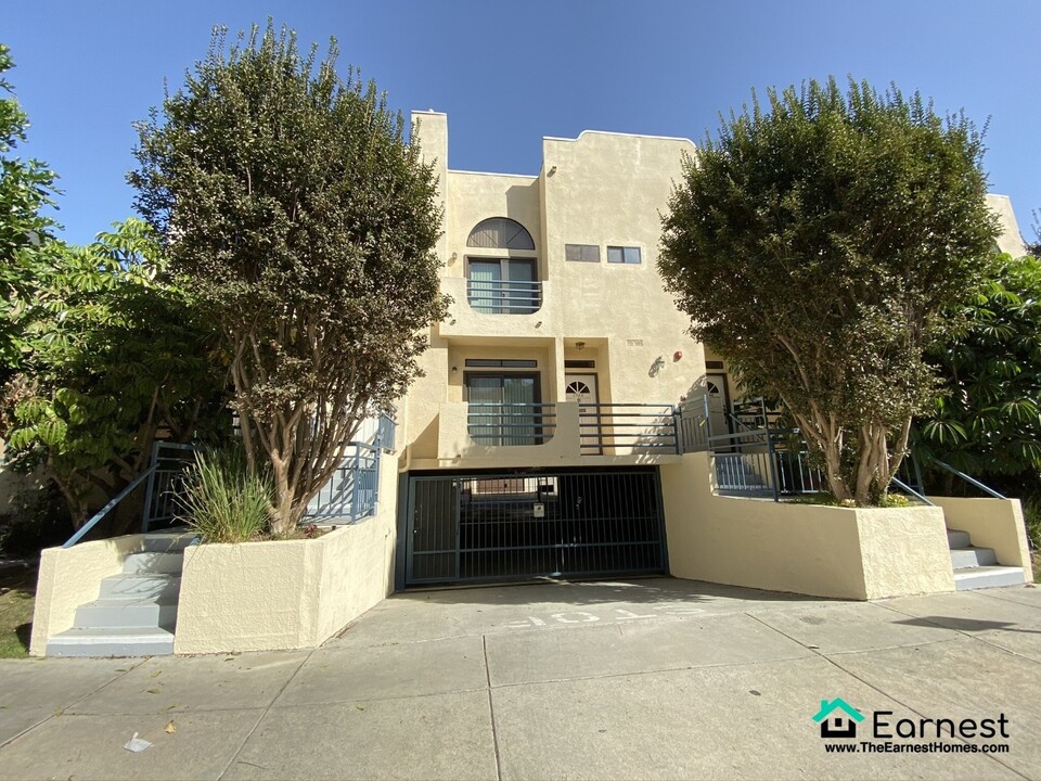 2540 S Centinela Ave in Los Angeles, CA - Building Photo