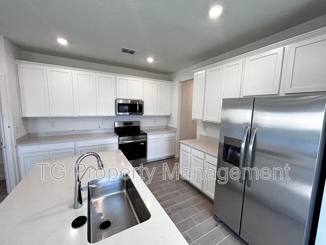 property at 6226 Mare Ave