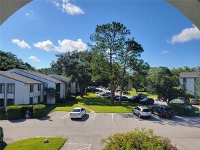 1308 Pine Ridge Cir E in Tarpon Springs, FL - Building Photo - Building Photo