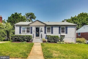 4715 Oxbow Rd in Rockville, MD - Building Photo