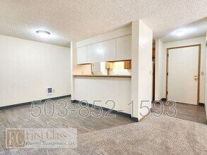 4852 SW MURRAY Blvd in Beaverton, OR - Building Photo - Building Photo