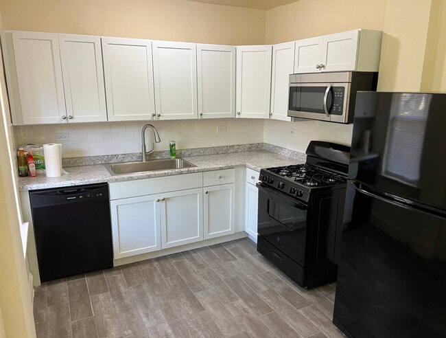 property at 5005 W Newport Ave