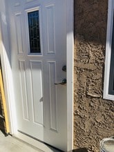 14643 Chatsworth St in Los Angeles, CA - Building Photo - Building Photo