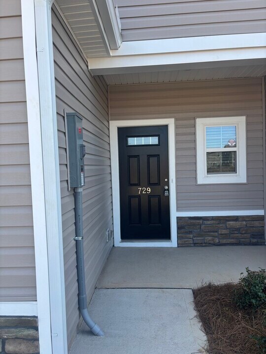 729 Gatestone Ln in Hopkins, SC - Building Photo