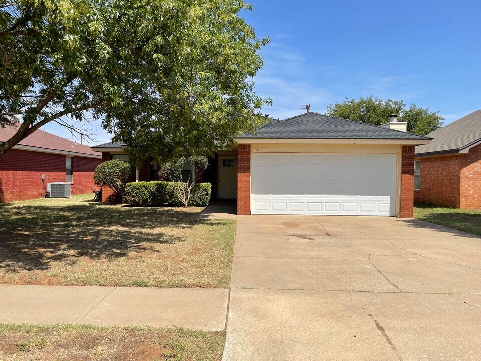 2104 91st St in Lubbock, TX - Building Photo