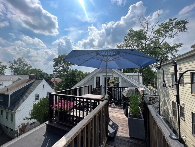 44 Rockview St, Unit 2 in Boston, MA - Building Photo - Building Photo