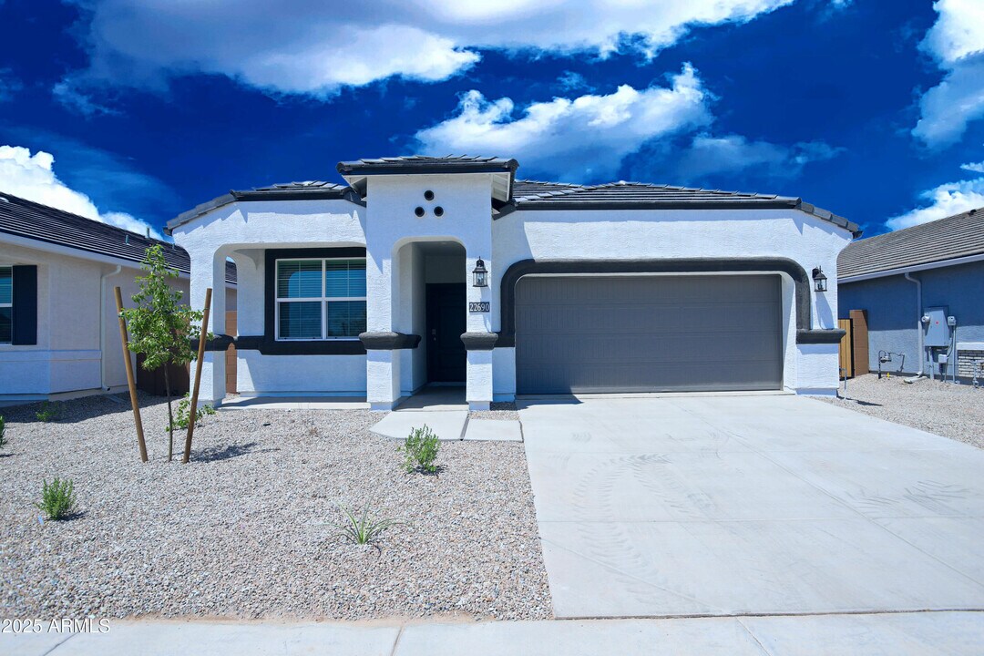 22690 N Lynn St in Maricopa, AZ - Building Photo