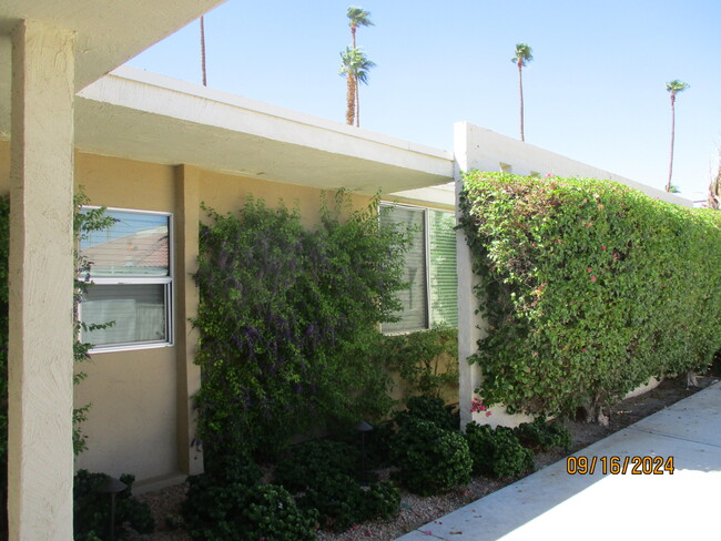 46335 Burroweed Ln in Palm Desert, CA - Foto de edificio - Building Photo