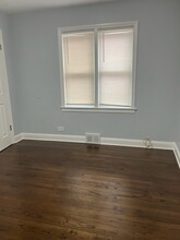 7344 S Rockwell St, Unit 2 in Chicago, IL - Building Photo - Building Photo