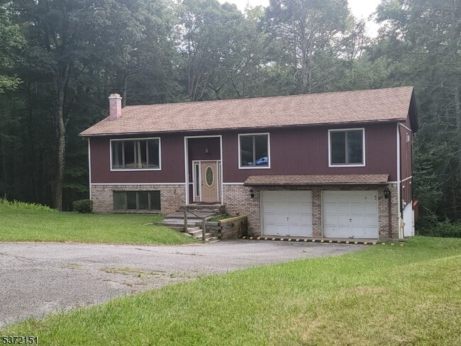 property at 118 Tomahawk Terrace