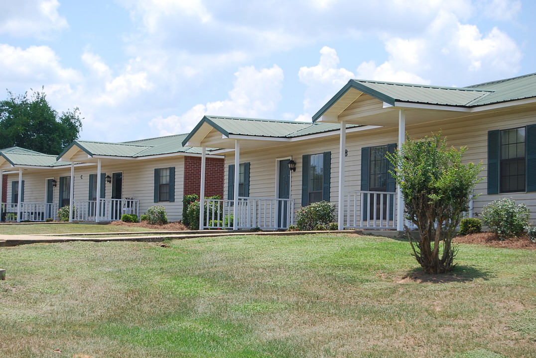 Magnolia Village in Orrville, AL - Building Photo