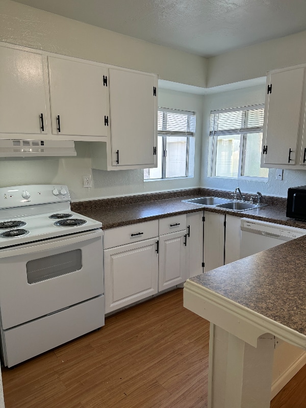 2712 E Woodson Rd in Acampo, CA - Building Photo - Building Photo