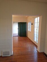 353 S Orlando Ave, Unit 353 in Los Angeles, CA - Building Photo - Building Photo