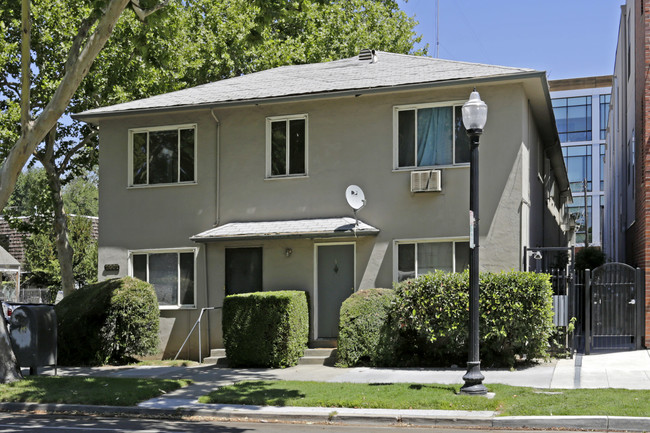 2601 N St in Sacramento, CA - Building Photo - Building Photo