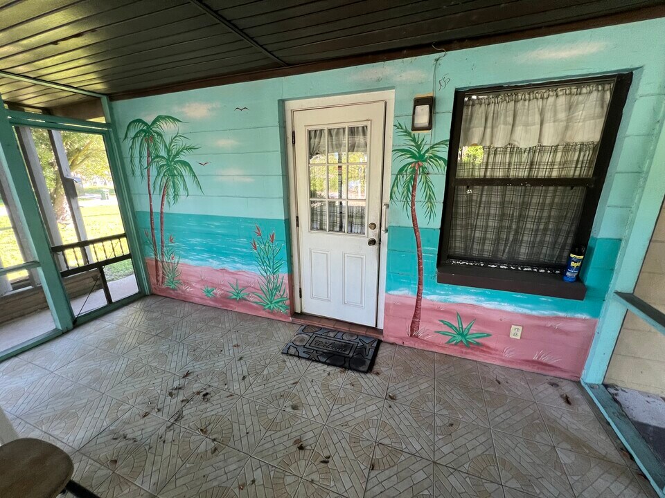 810 5th Ave N in Jacksonville Beach, FL - Building Photo