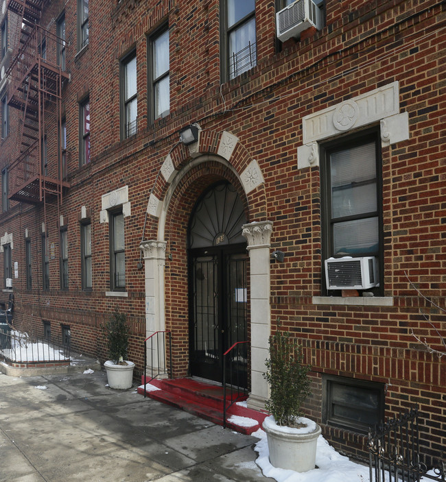 123-133 E 92nd St in Brooklyn, NY - Foto de edificio - Building Photo