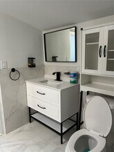 2816 NW 7th St in Fort Lauderdale, FL - Building Photo - Building Photo