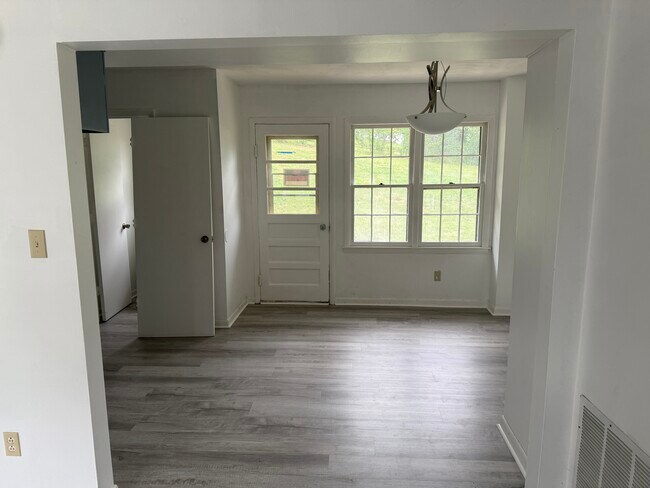 440 N 20th St in Wytheville, VA - Foto de edificio - Building Photo