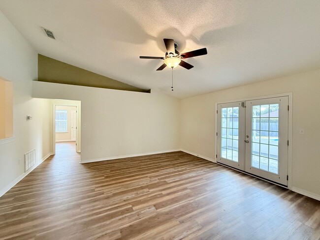 7047 Tylerwood Ct in Milton, FL - Building Photo - Building Photo