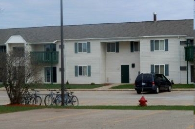 Aspen in Gaylord, MI - Foto de edificio - Building Photo