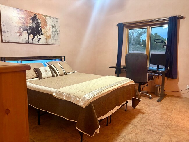 31 Cll Capulin in Santa Fe, NM - Building Photo - Building Photo