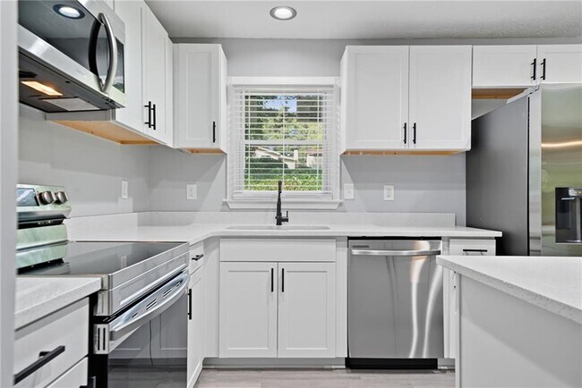 3198 Booths Ct in Dacula, GA - Building Photo - Building Photo