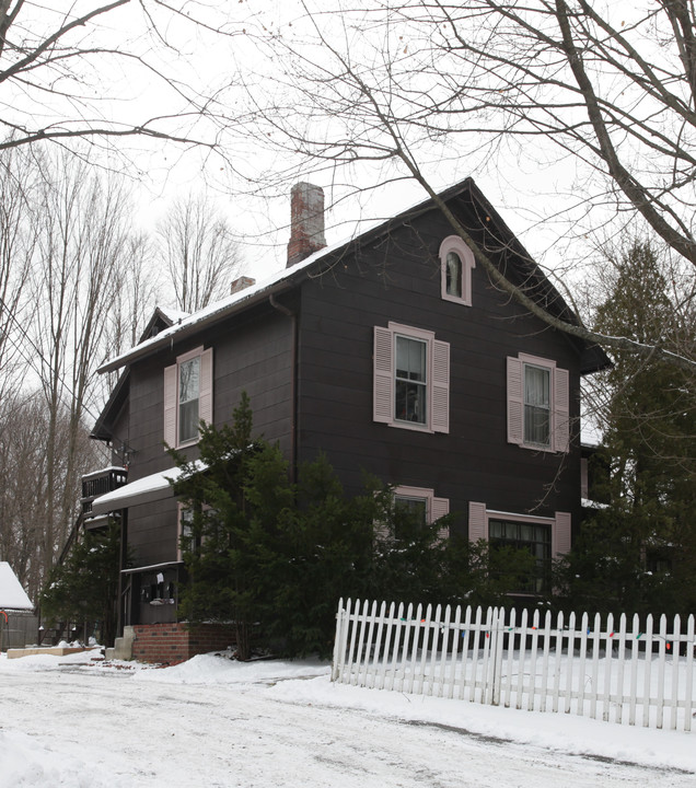 53 Mahaiwe St in Great Barrington, MA - Building Photo