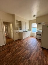 127 E Merrick St in Shreveport, LA - Building Photo - Building Photo