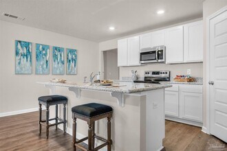 5213 Conservation Cir in Milton, FL - Building Photo - Building Photo