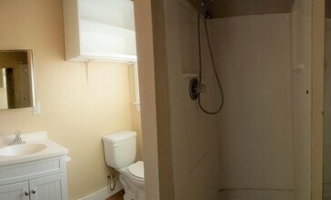 1104 1/2 Wallace St in Clovis, NM - Building Photo - Building Photo