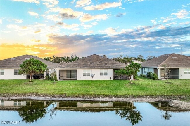 1249 Enbrook Lp in Naples, FL - Building Photo - Building Photo