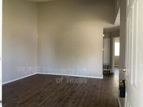 608 Greenlawn Blvd in Round Rock, TX - Building Photo - Building Photo