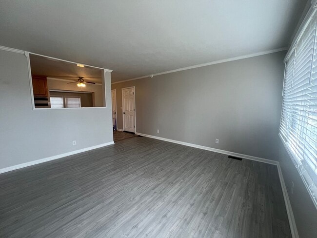 4011 Englewood Blvd E in Johnson City, TN - Building Photo - Building Photo