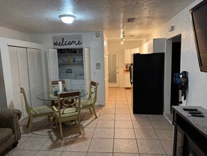2401 S Mellonville Ave in Sanford, FL - Building Photo - Building Photo