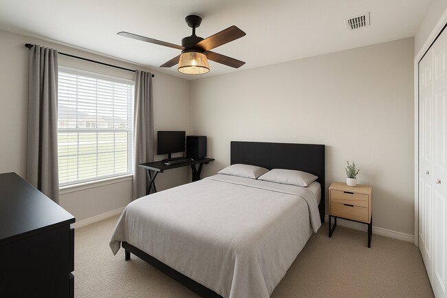 property at 912 Montgomery Ln
