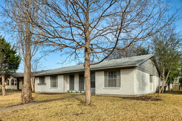 3701 Summit Ln in Garland, TX - Building Photo