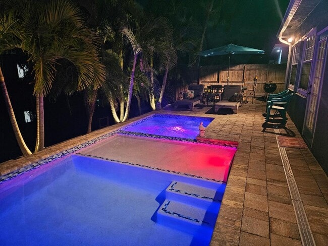 1773 NW 37th St