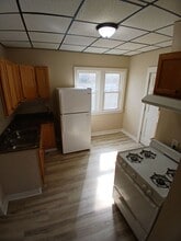 328 Royal Ave in Rockford, IL - Building Photo - Building Photo