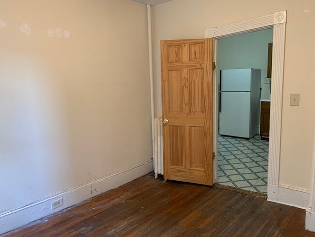5 Myrtle St, Unit #6 in Boston, MA - Foto de edificio - Building Photo