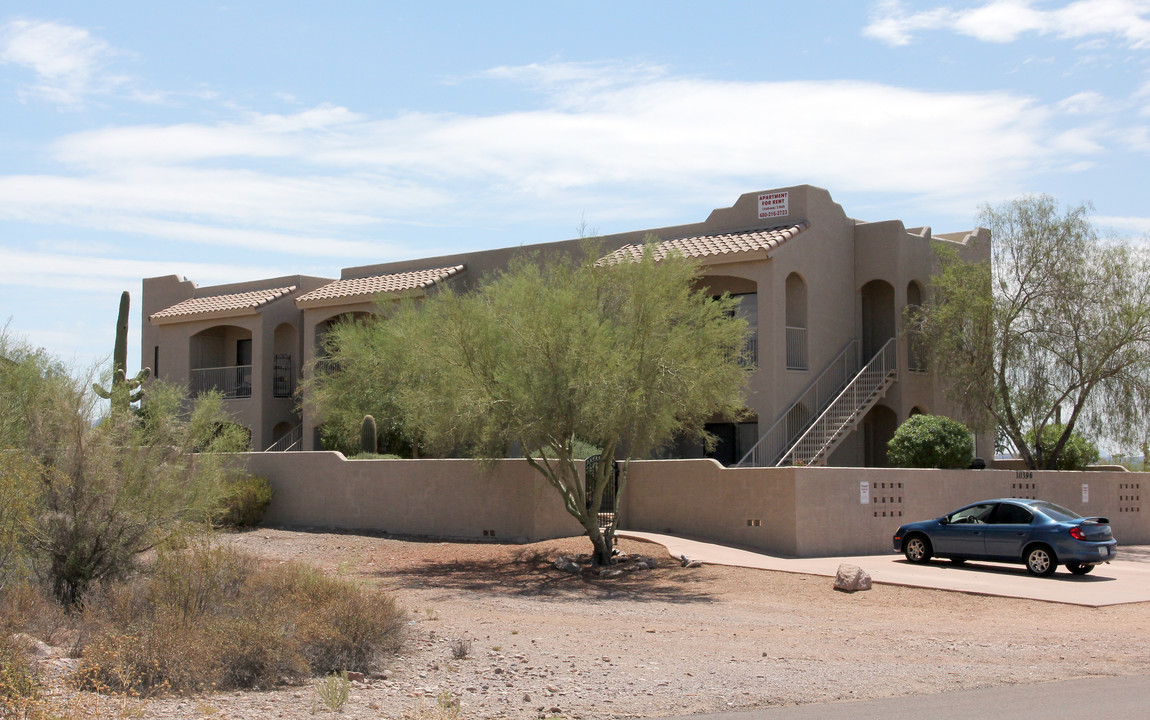 10396 E La Palma Ave in Gold Canyon, AZ - Foto de edificio