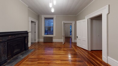 16 Malbert Rd, Unit 6-bed 2-bath in Boston, MA - Building Photo - Building Photo