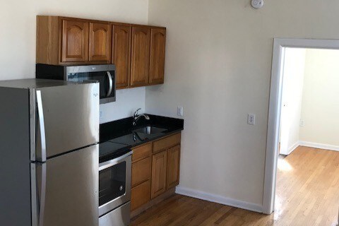 606 N Roan St in Johnson City, TN - Building Photo - Building Photo