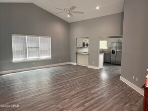 319 N Cove Blvd in Panama City, FL - Building Photo - Building Photo