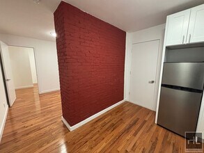 YORK AVENUE in New York, NY - Building Photo - Building Photo